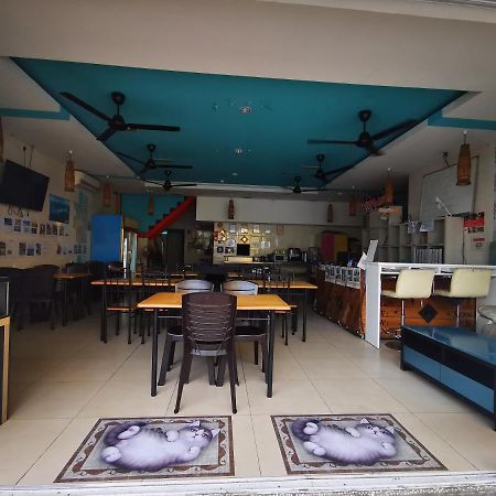 Halo Hostel Kota Kinabalu Esterno foto