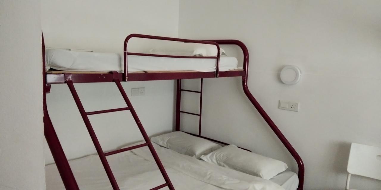 Halo Hostel Kota Kinabalu Esterno foto
