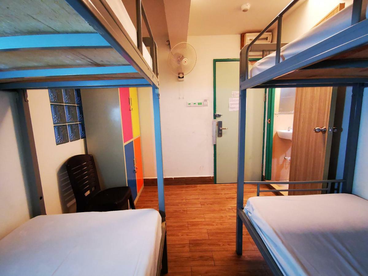 Halo Hostel Kota Kinabalu Esterno foto