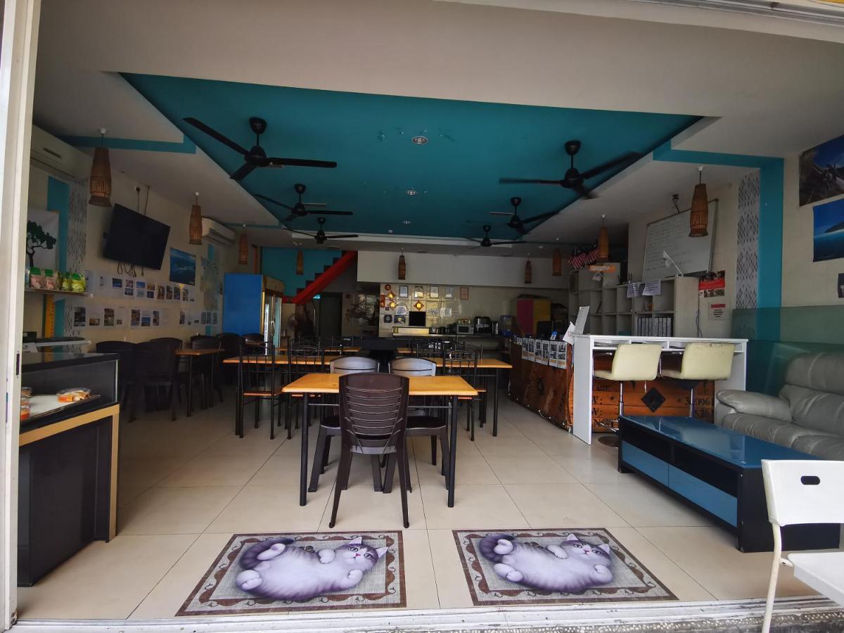 Halo Hostel Kota Kinabalu Esterno foto